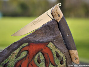 Le Thiers par les 2 diables Manche pierre de lave Mitres bouleau Acier 12C27 inox Lame bloquante