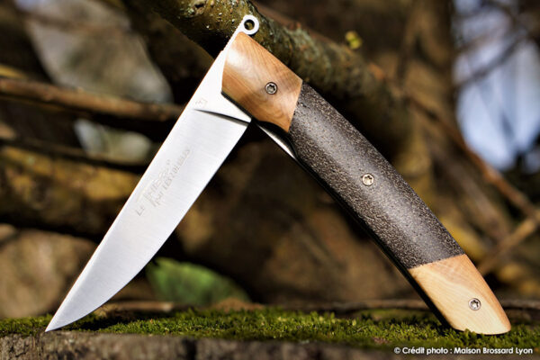 Le Thiers par les 2 diables Manche pierre de lave Mitres genevrier Lame12C27 inox bloquante 2
