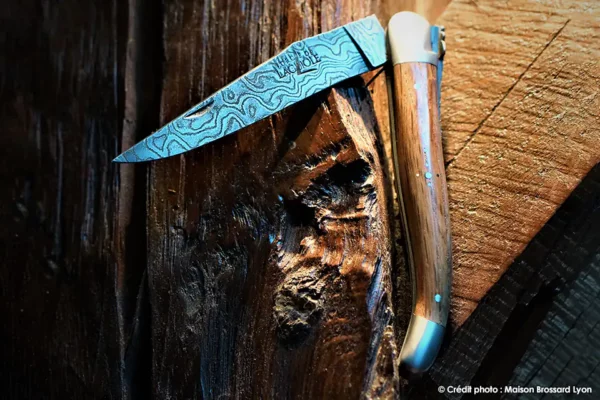 exclusivite forge laguiole damas bois de buron