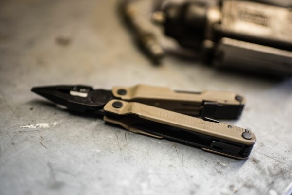 Leatherman Rebar Tan Coyote 11