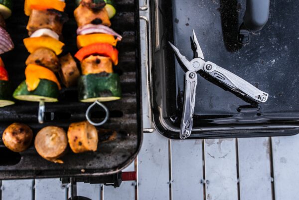 Leatherman Wingman Cooking Camping Women 9