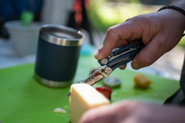 Skeletool Colors Denim Hiking 9