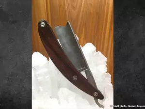 Rasoir de barbier Böker Solingen Allemagne Master Cutter 8 8ème Damas Carbone fait main Bois de fer d'Arizona