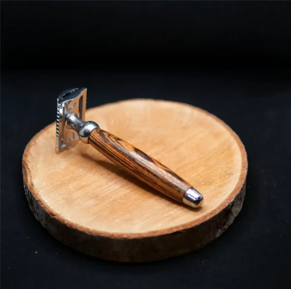 Rasoir de sûreté Gentleman Barbier Bocote Peigne fermé (1)