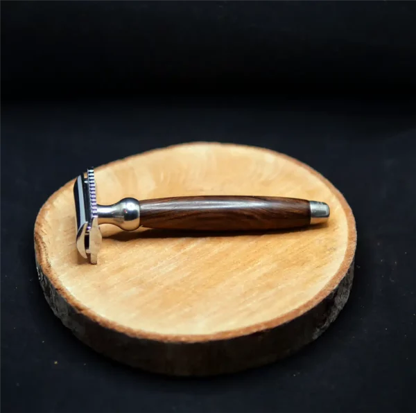 Rasoir de sûreté Gentleman Barbier Noyer Peigne fermé (4)