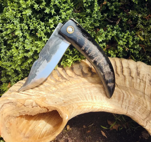 Couteau Corse artisanal manche corne de bélier A MUSSO (2)