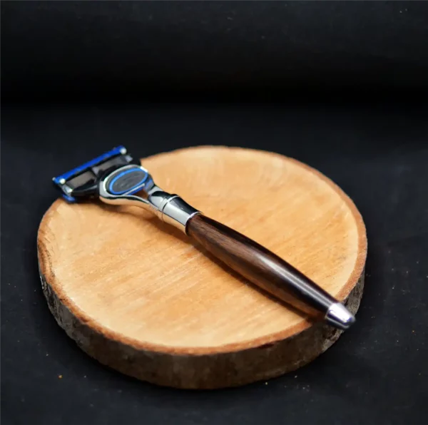 Rasoir Plisson Manche Ébène Finition chrome (5)