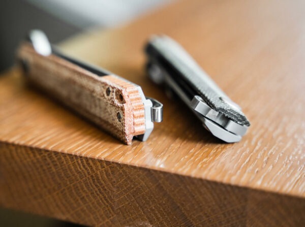 Böker Solingen Catalyst Damas Inox 110 couches Manche Micarta Roulement à billes 04