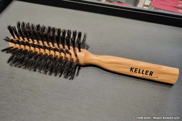 Brosse à cheveux Keller Homme Olivier 7 rangées Soies Sanglier Demie ronde