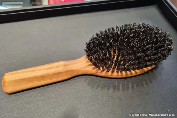 Brosse à cheveux Keller Olivier 9 rangées Soies Sanglier Boule 02