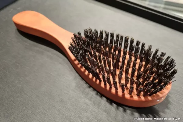 Brosse à cheveux Keller Poirier 7 rangées Soies Sanglier 02