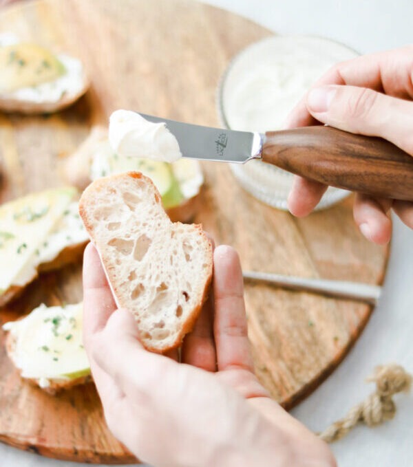 couteau a beurre lou bure forge de laguiole noyer 03