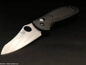 Benchmade Mini Griptilian 01
